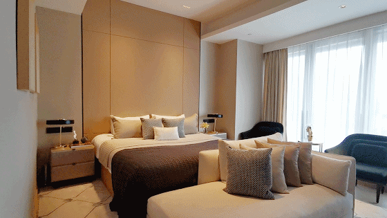 福田中心区 中心天元T7栋 样板房 主人套房 超宽玻璃幕墙图片