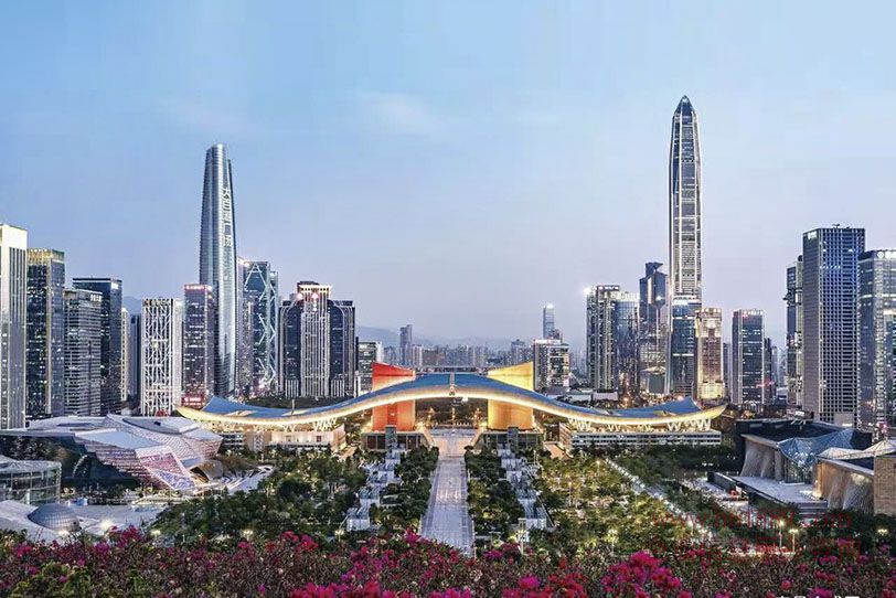 福田区、通过探索建设都市型、分布式与智能化科创区,福田区将以打造尖端科技创新策源地、打造创新企业总部集聚区、打造科技金融文化融合区、建设都市优质生活典范区、建设城市转型发展引领区为目标,形成具有聚集人气、传播文化、融通资本、创新策源、发展产业等城市功能的现代化中心城区,让深圳市福田区成为国内外城市转型发展示范样板