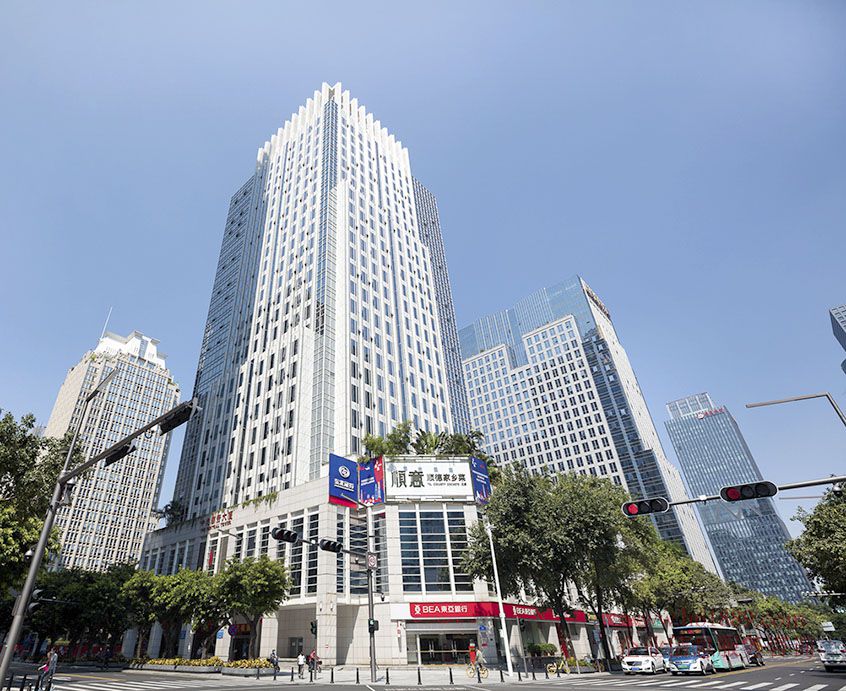 中心商务大厦 广深港高铁福田站 购物公园地铁站 外观图片